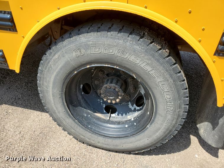 image for item JM9677 2007 Freightliner Thomas  school bus