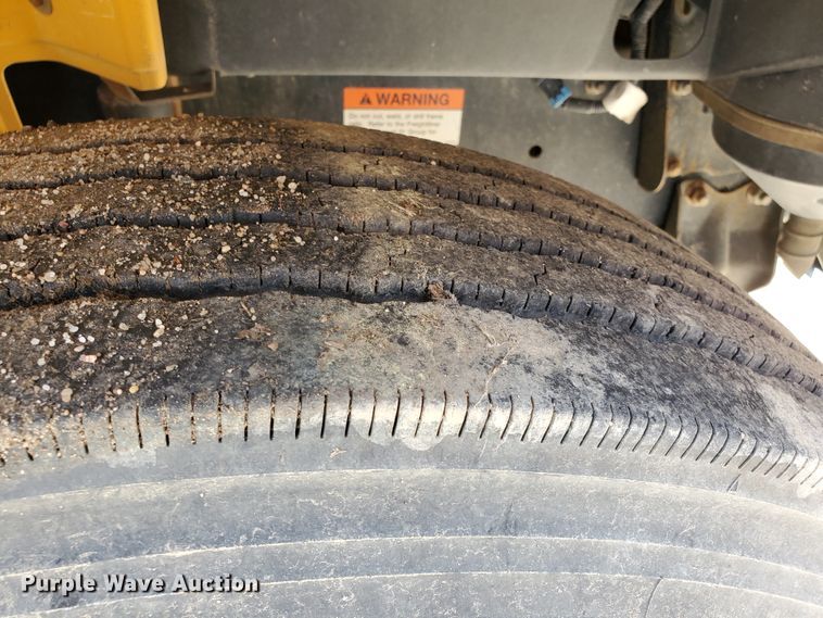 image for item JM9677 2007 Freightliner Thomas  school bus