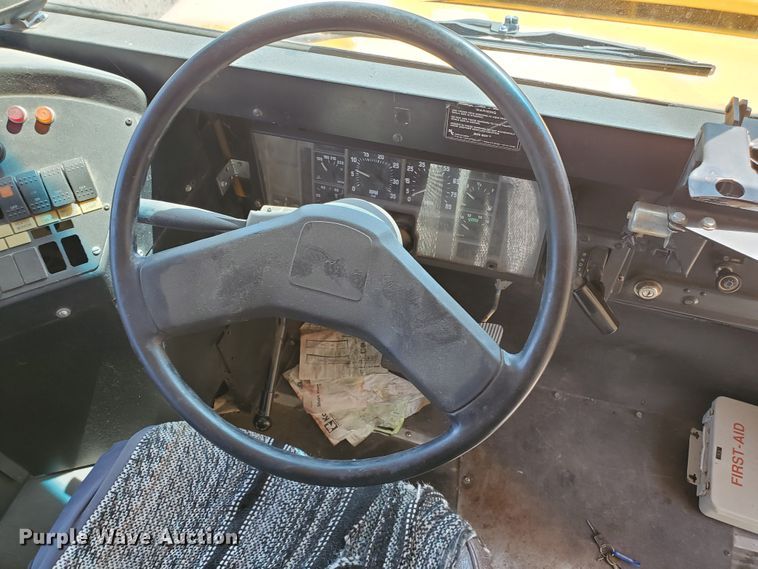 image for item JM9683 1997 International 3800 AmTran  school bus