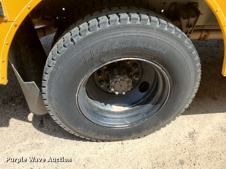 image for item JM9683 1997 International 3800 AmTran  school bus