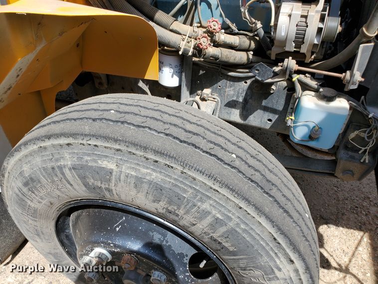 image for item JM9683 1997 International 3800 AmTran  school bus