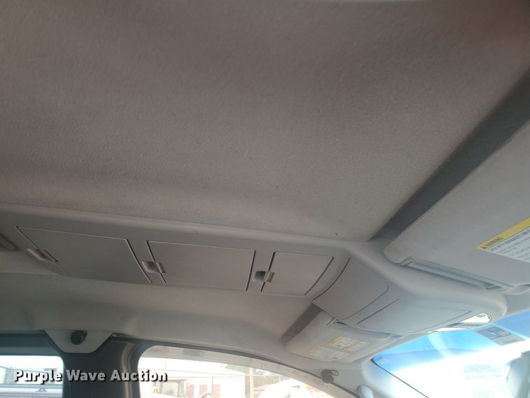 image for item JM9697 2004 Nissan Titan SE  King Cab pickup truck