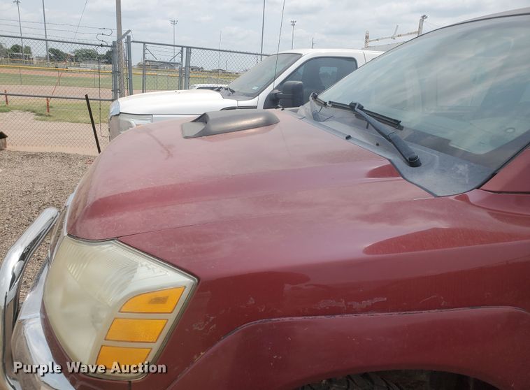 image for item JM9697 2004 Nissan Titan SE  King Cab pickup truck