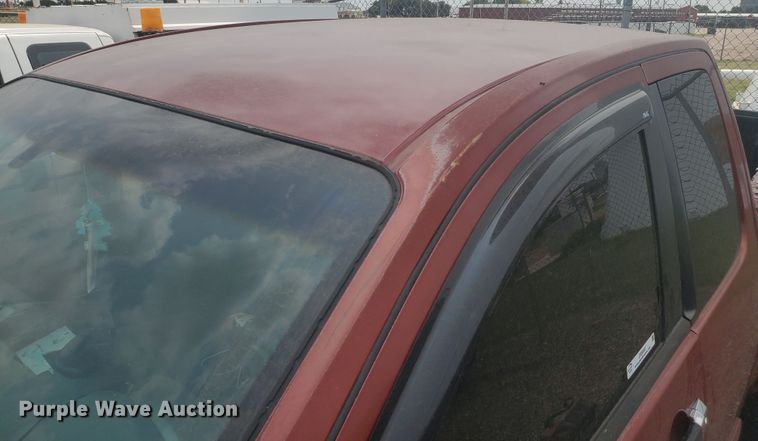 image for item JM9697 2004 Nissan Titan SE  King Cab pickup truck