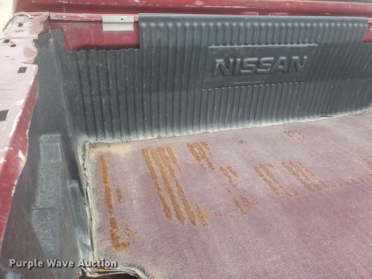 image for item JM9697 2004 Nissan Titan SE  King Cab pickup truck