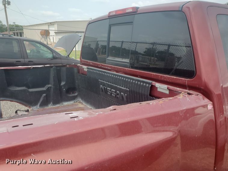 image for item JM9697 2004 Nissan Titan SE  King Cab pickup truck