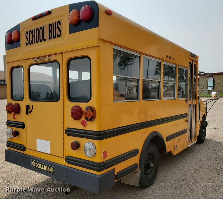 image for item JM9702 2001 Chevrolet Express 3500 Cargo  school bus