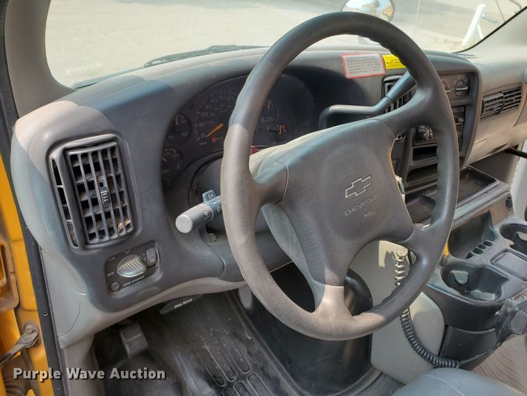 image for item JM9702 2001 Chevrolet Express 3500 Cargo  school bus