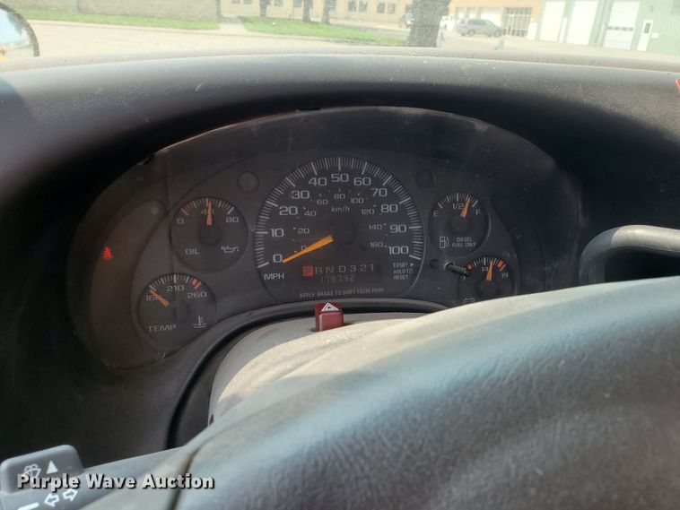 image for item JM9702 2001 Chevrolet Express 3500 Cargo  school bus