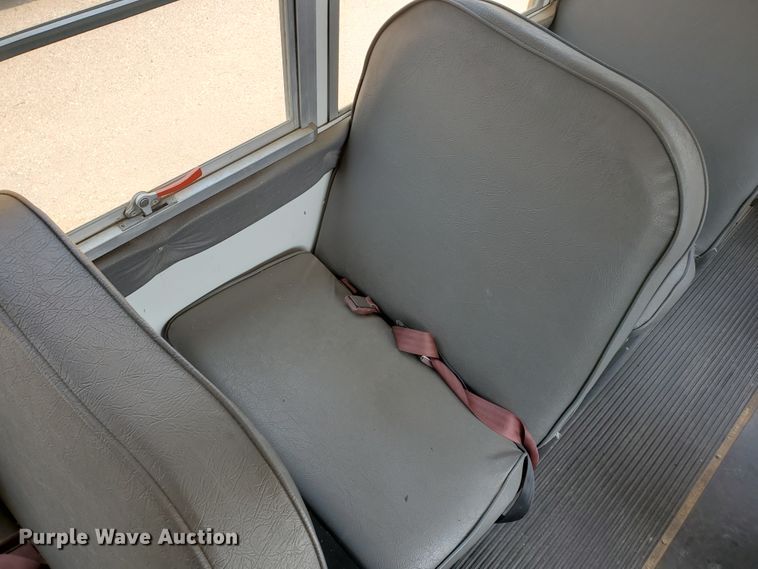 image for item JM9702 2001 Chevrolet Express 3500 Cargo  school bus