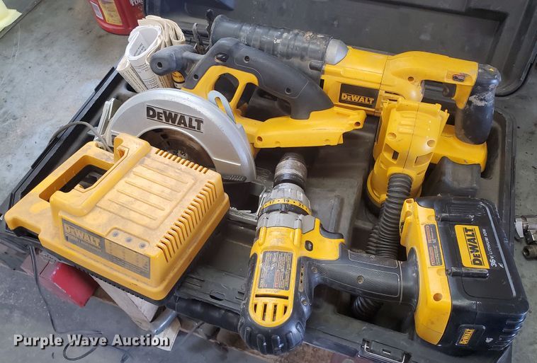 image for item JM9712 DeWalt  tools