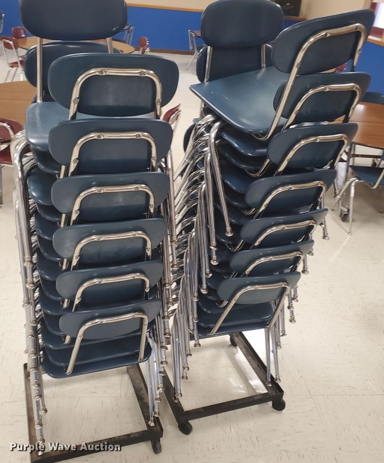image for item JM9713 Approximately 27 stackable chairs