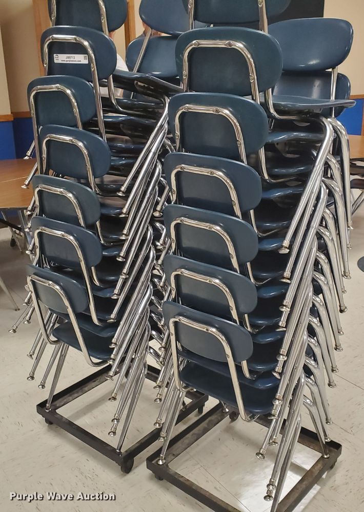 image for item JM9713 Approximately 27 stackable chairs