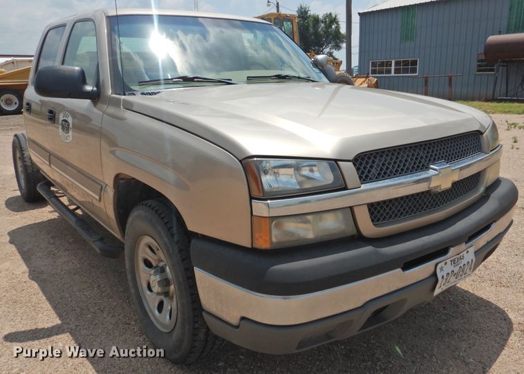 image for item JX9920 2005 Chevrolet Silverado 1500  Crew Cab pickup truck