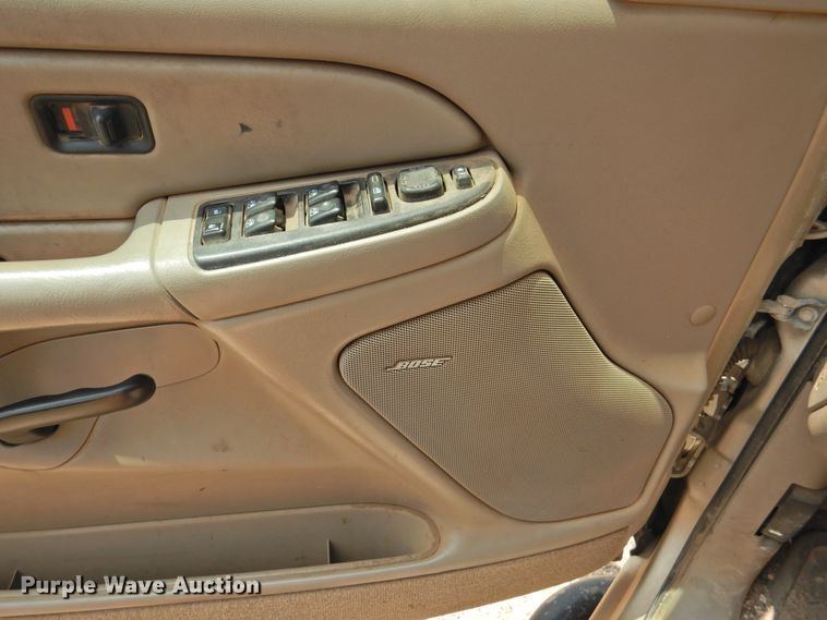 image for item JX9920 2005 Chevrolet Silverado 1500  Crew Cab pickup truck