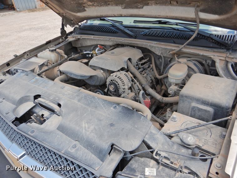 image for item JX9920 2005 Chevrolet Silverado 1500  Crew Cab pickup truck