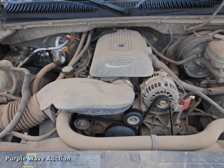 image for item JX9920 2005 Chevrolet Silverado 1500  Crew Cab pickup truck