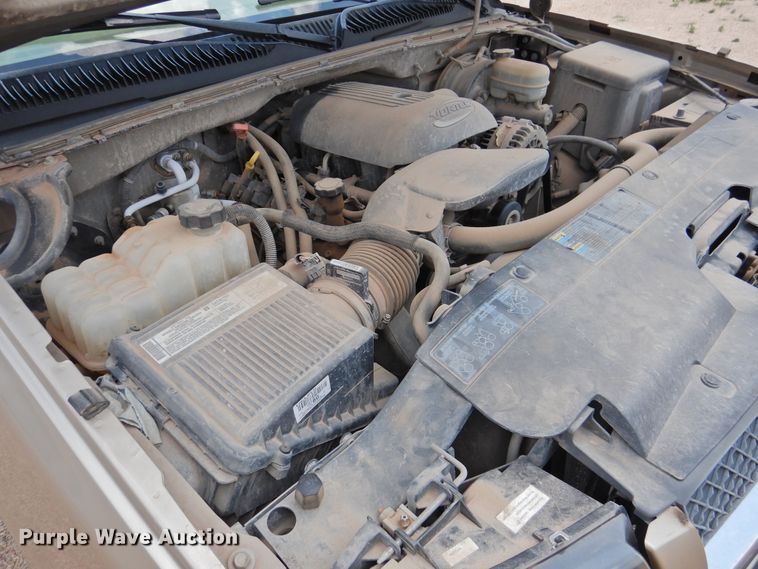 image for item JX9920 2005 Chevrolet Silverado 1500  Crew Cab pickup truck