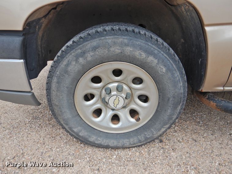 image for item JX9920 2005 Chevrolet Silverado 1500  Crew Cab pickup truck