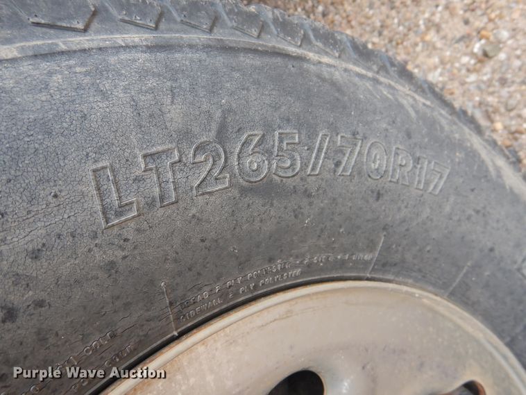 image for item JX9920 2005 Chevrolet Silverado 1500  Crew Cab pickup truck