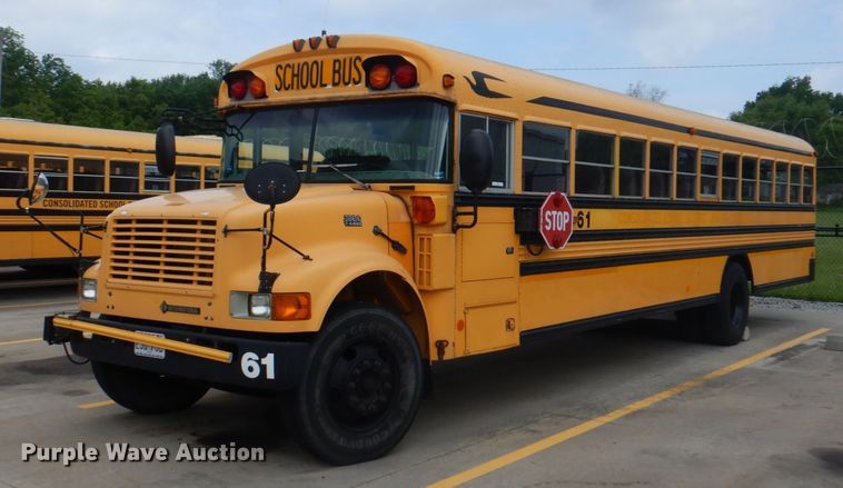 image for item JY9953 2003 International 3800  school bus
