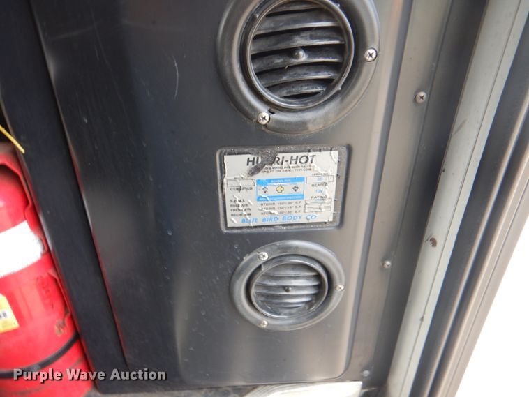 image for item JY9953 2003 International 3800  school bus