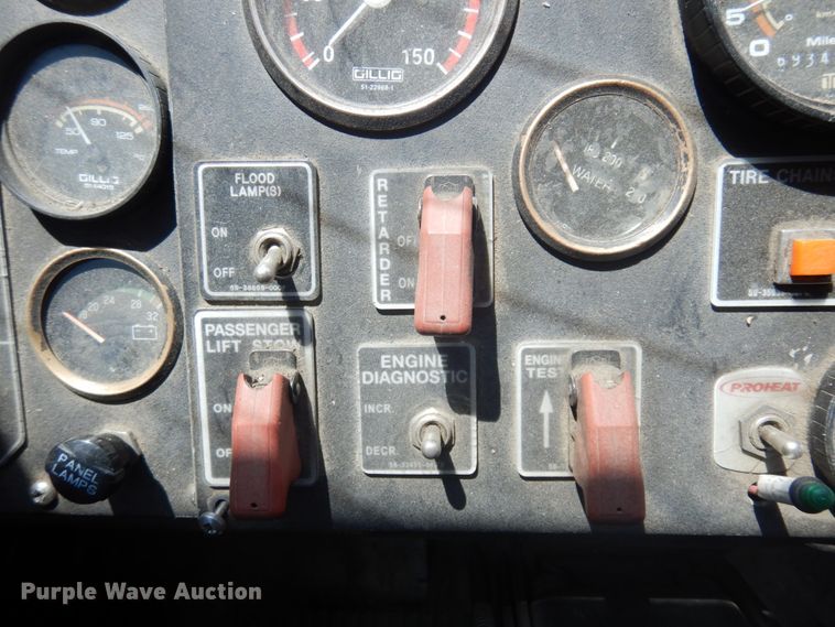 image for item JZ9901 1997 Gillig  transit bus