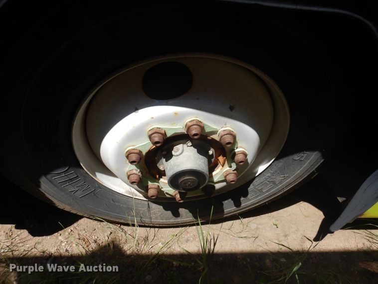 image for item JZ9901 1997 Gillig  transit bus