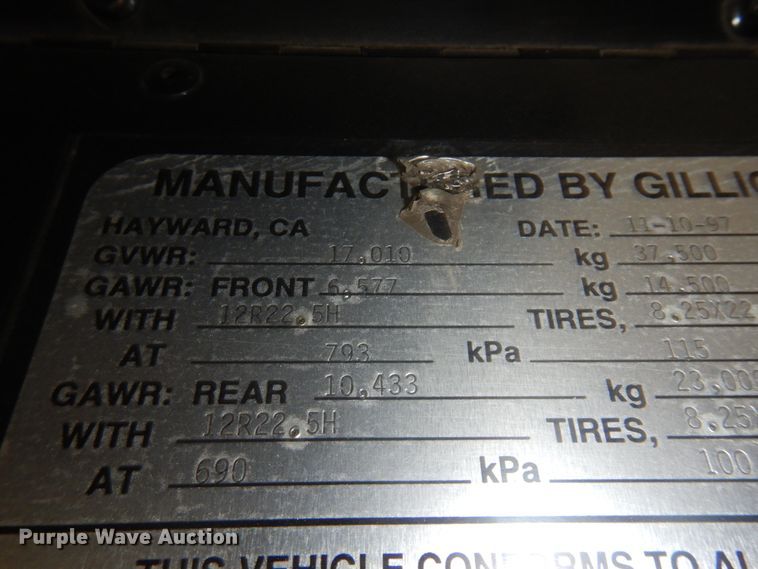 image for item JZ9901 1997 Gillig  transit bus