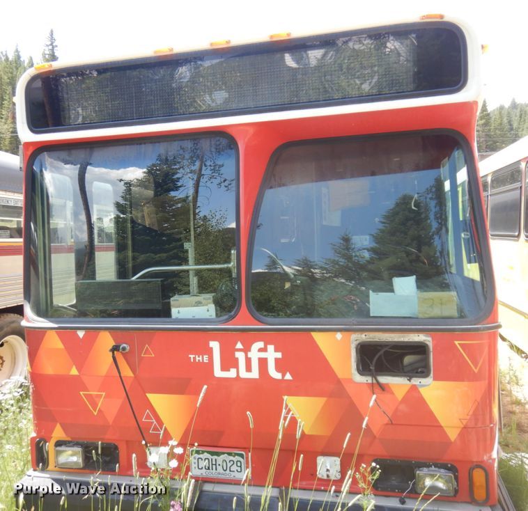 image for item JZ9903 2000 Orion  transit bus