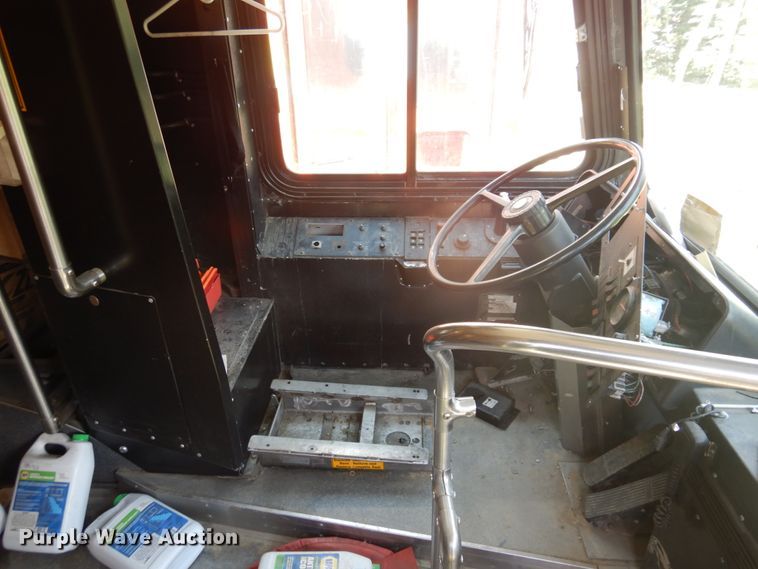 image for item JZ9903 2000 Orion  transit bus