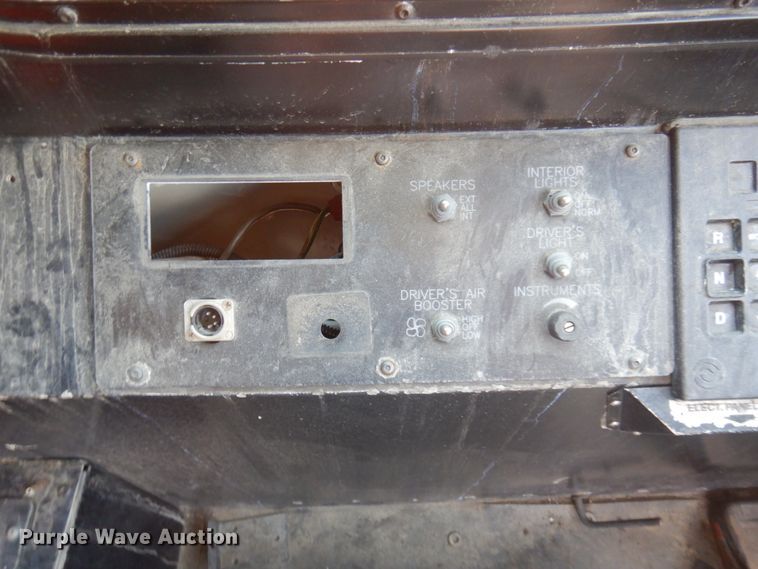 image for item JZ9903 2000 Orion  transit bus