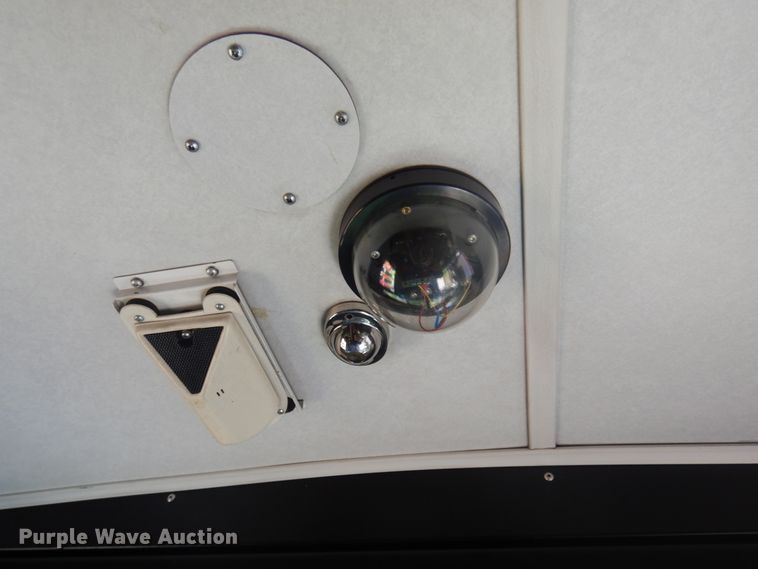 image for item JZ9903 2000 Orion  transit bus