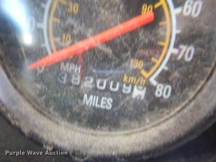 image for item JZ9903 2000 Orion  transit bus