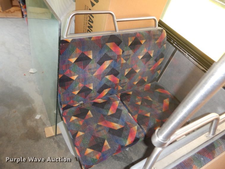 image for item JZ9903 2000 Orion  transit bus