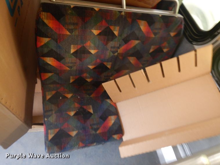 image for item JZ9903 2000 Orion  transit bus