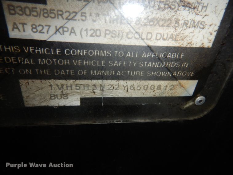 image for item JZ9903 2000 Orion  transit bus