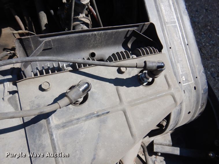 image for item JZ9910 1987 Polaris Longtrak  snow mobile