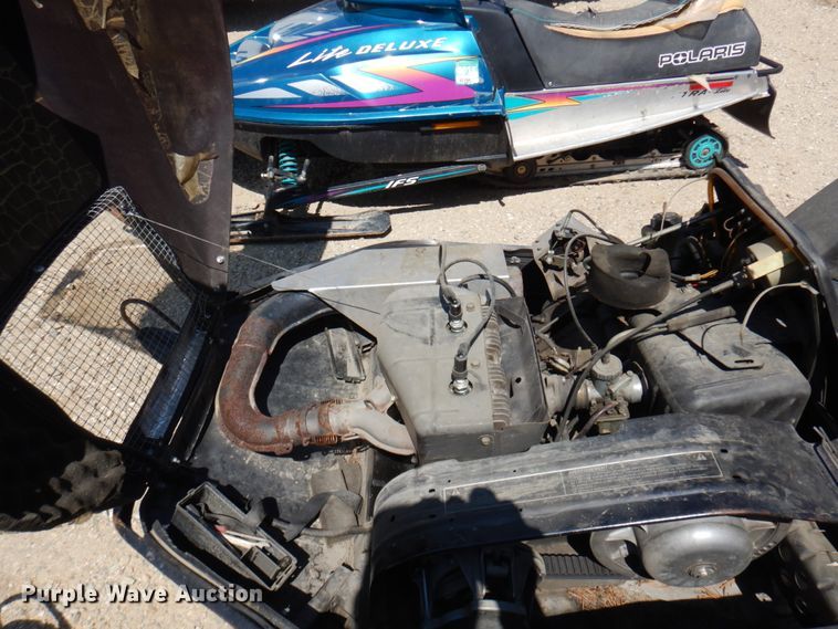 image for item JZ9910 1987 Polaris Longtrak  snow mobile