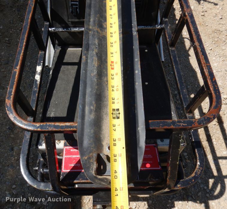 image for item JZ9910 1987 Polaris Longtrak  snow mobile