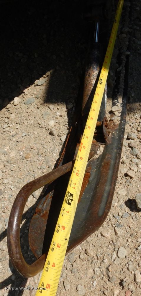 image for item JZ9910 1987 Polaris Longtrak  snow mobile