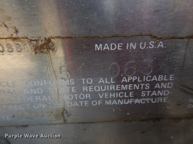 image for item JZ9910 1987 Polaris Longtrak  snow mobile