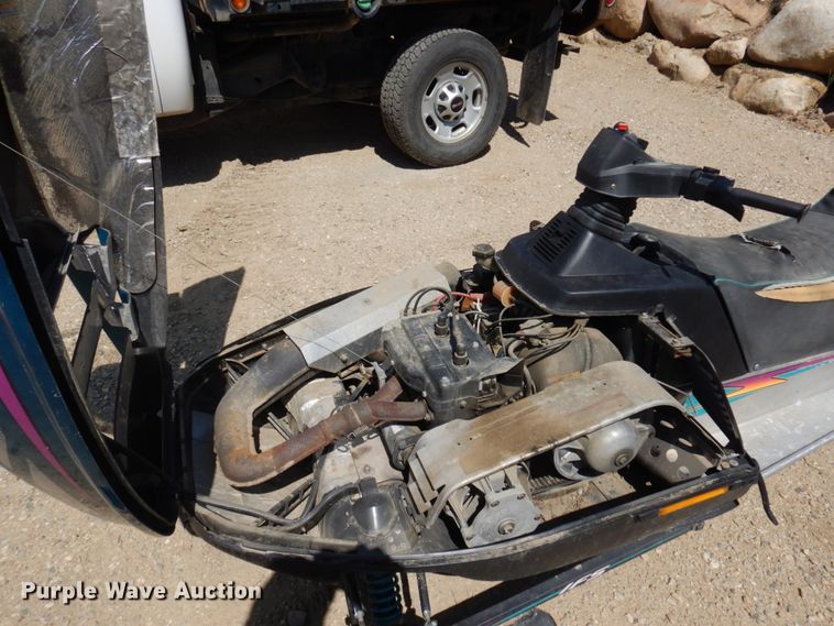 image for item JZ9911 1997 Polaris Lite Deluxe  snow mobile