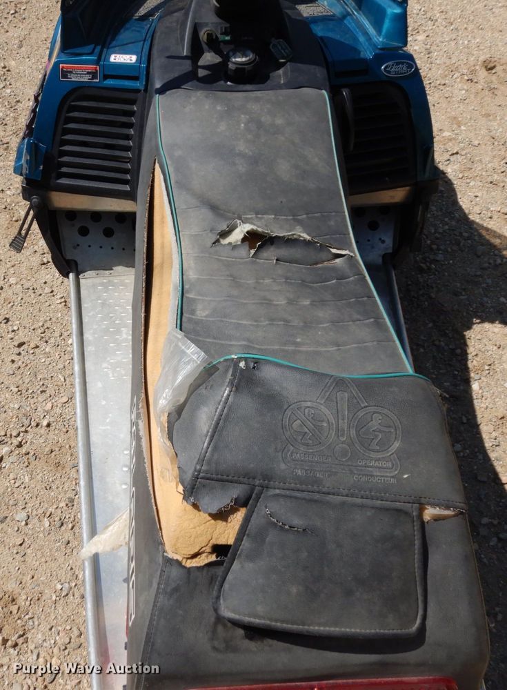 image for item JZ9911 1997 Polaris Lite Deluxe  snow mobile