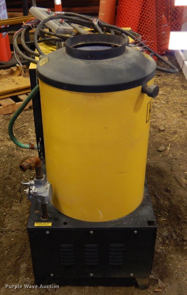 image for item JZ9912 Landa VHG4-3000A  pressure washer