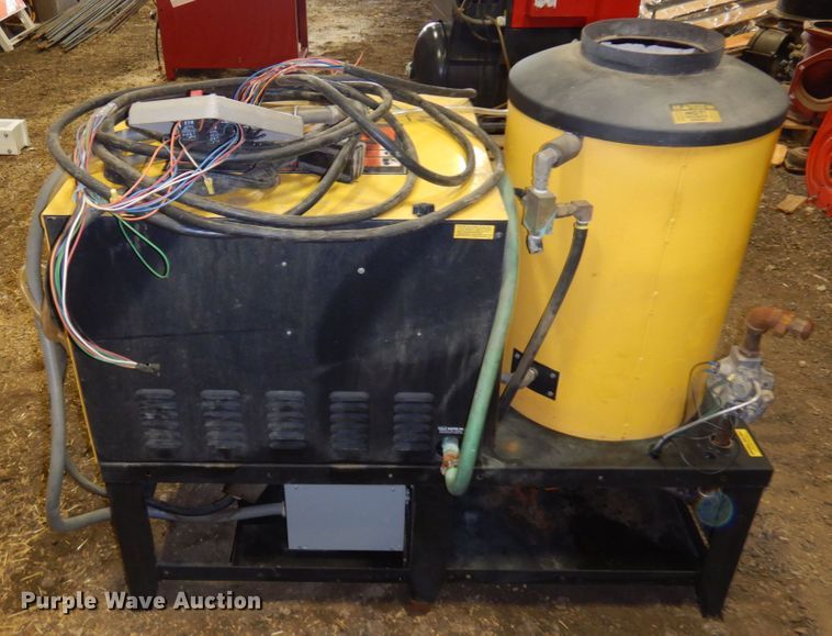 image for item JZ9912 Landa VHG4-3000A  pressure washer