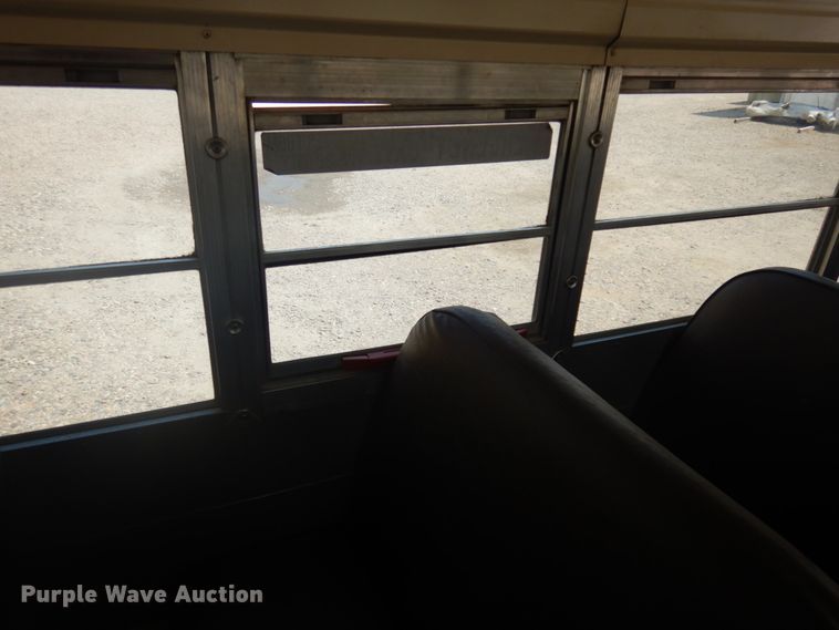 image for item JZ9988 1996 GMC B7  school bus