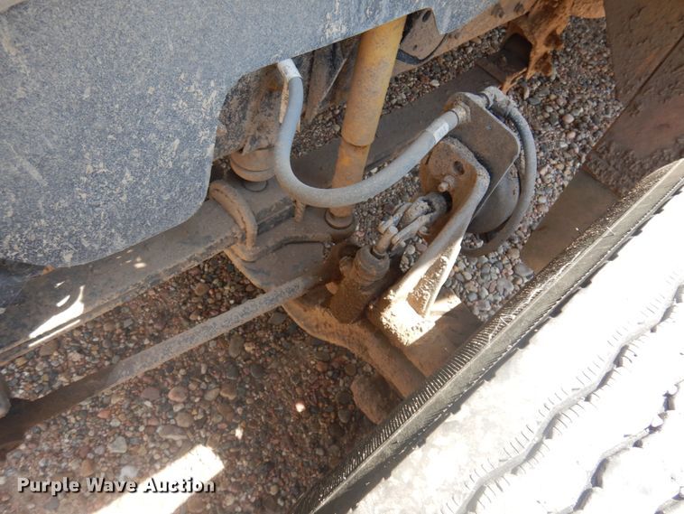 image for item JZ9988 1996 GMC B7  school bus