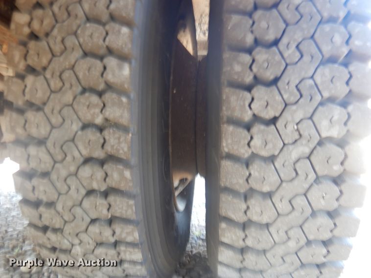 image for item JZ9988 1996 GMC B7  school bus