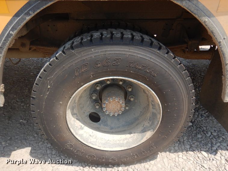 image for item JZ9988 1996 GMC B7  school bus